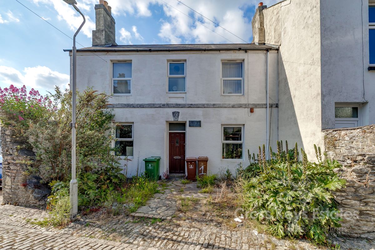 April Auction: A preview of the upcoming Auction.